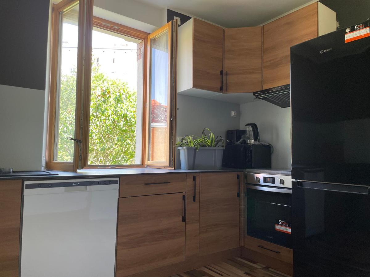 Chambre Privee Vue Sur Le Jardin Proche Centre Ville Besancon Exterior photo